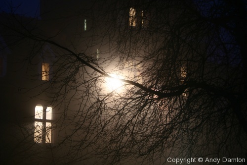 Girton by Night - Photo 9