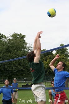 Volleyball Cuppers - Team Girton - Photo 9